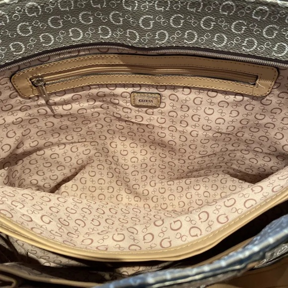Guess Tote Handbag - Picture 4 of 7